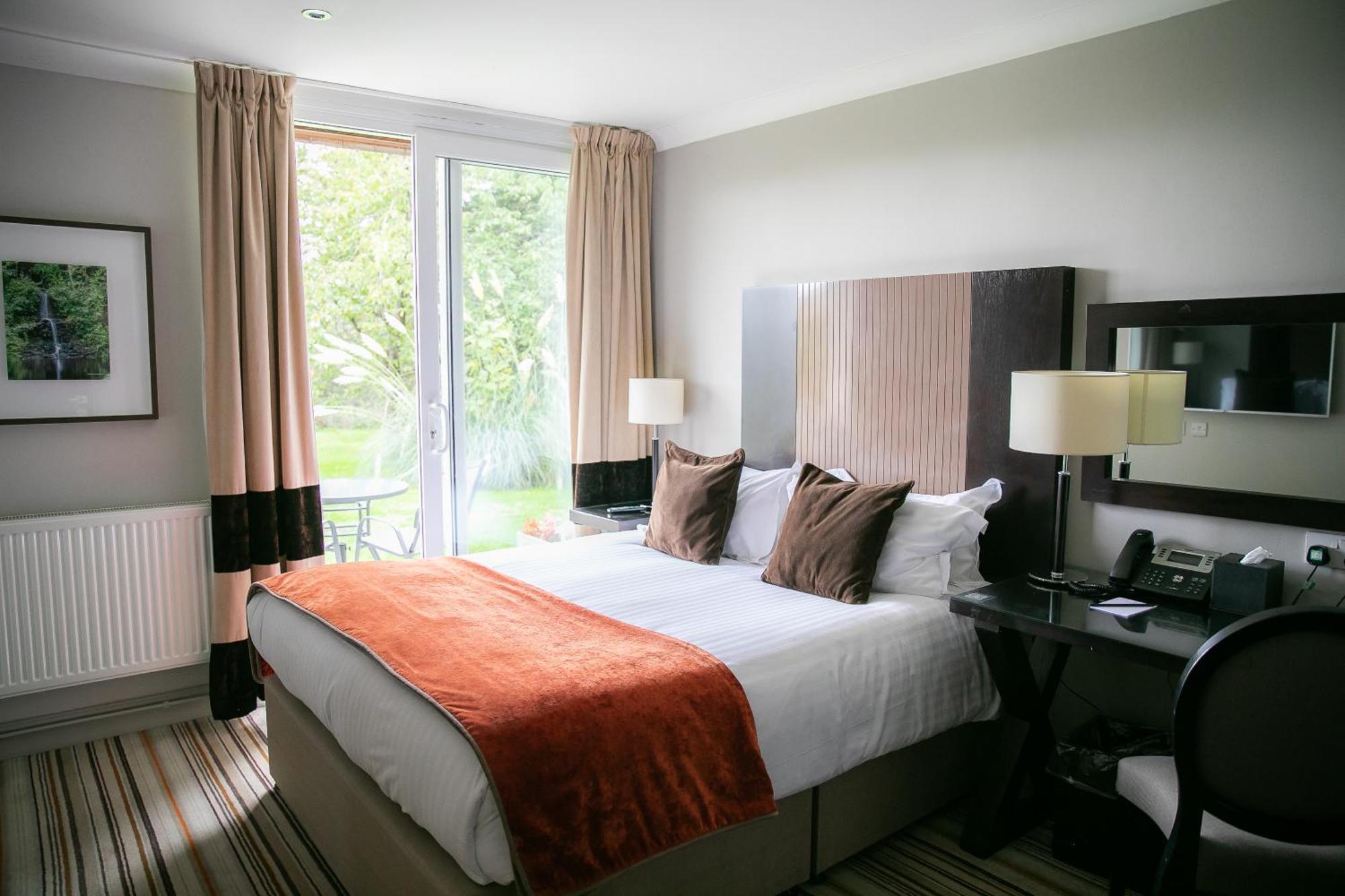 Отель Hartsfield Manor Доркинг Номер фото