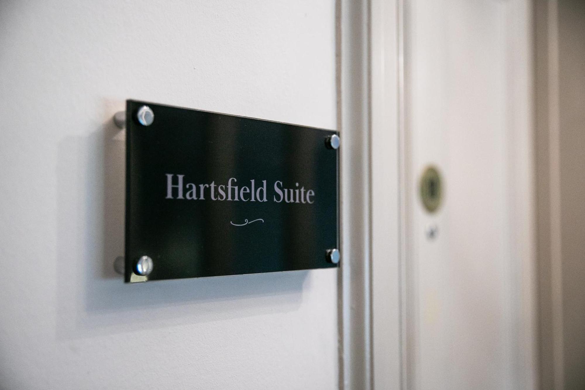 Отель Hartsfield Manor Доркинг Номер фото