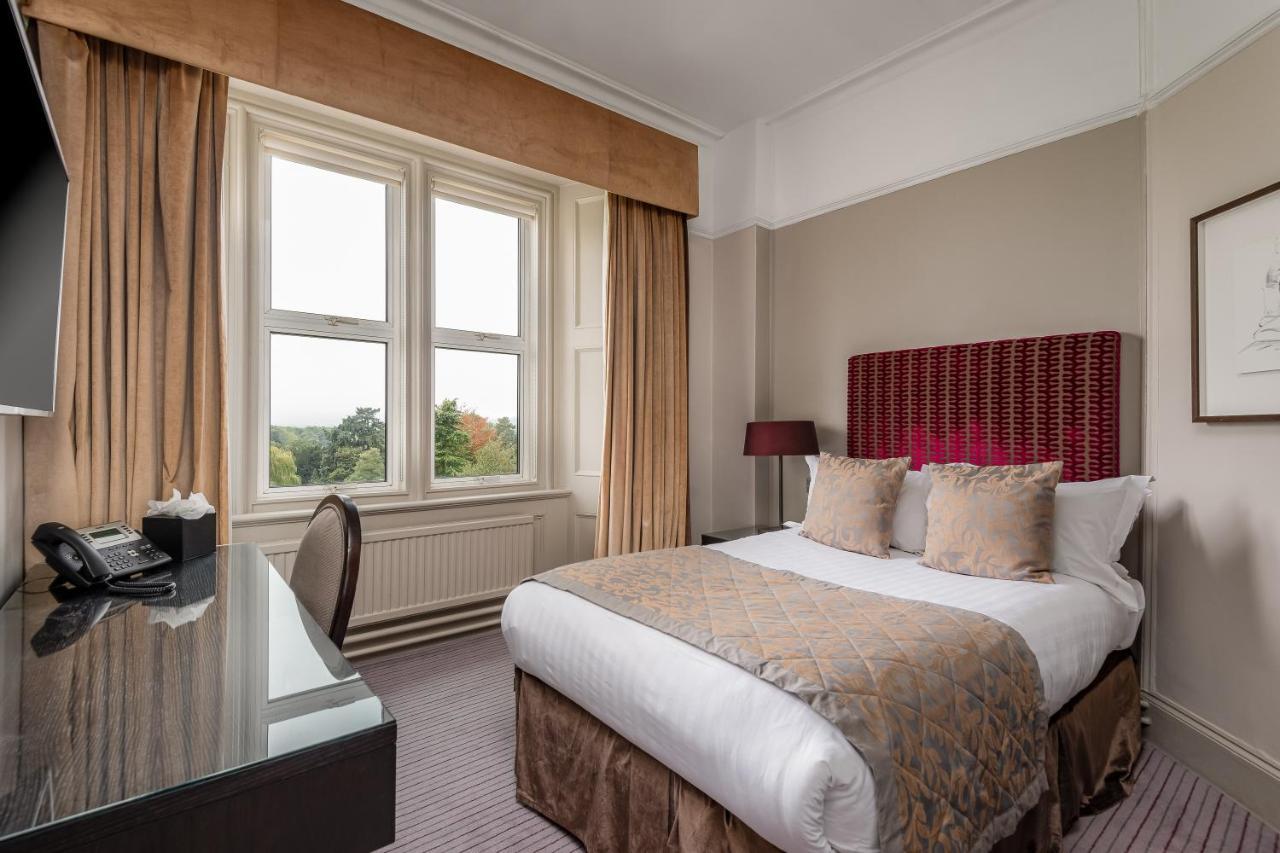Отель Hartsfield Manor Доркинг Экстерьер фото